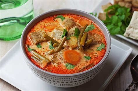   Mapo Tofu - Pikantna i Wyrazista Mieszanina Słodkości i Ostrego Smaku z Sichuanu